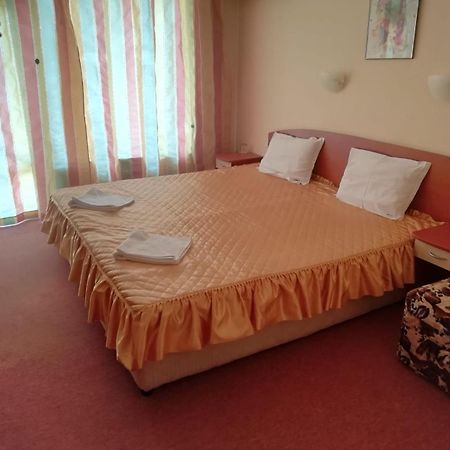 Family Hotel Mimosa Tsarevo Eksteriør bilde