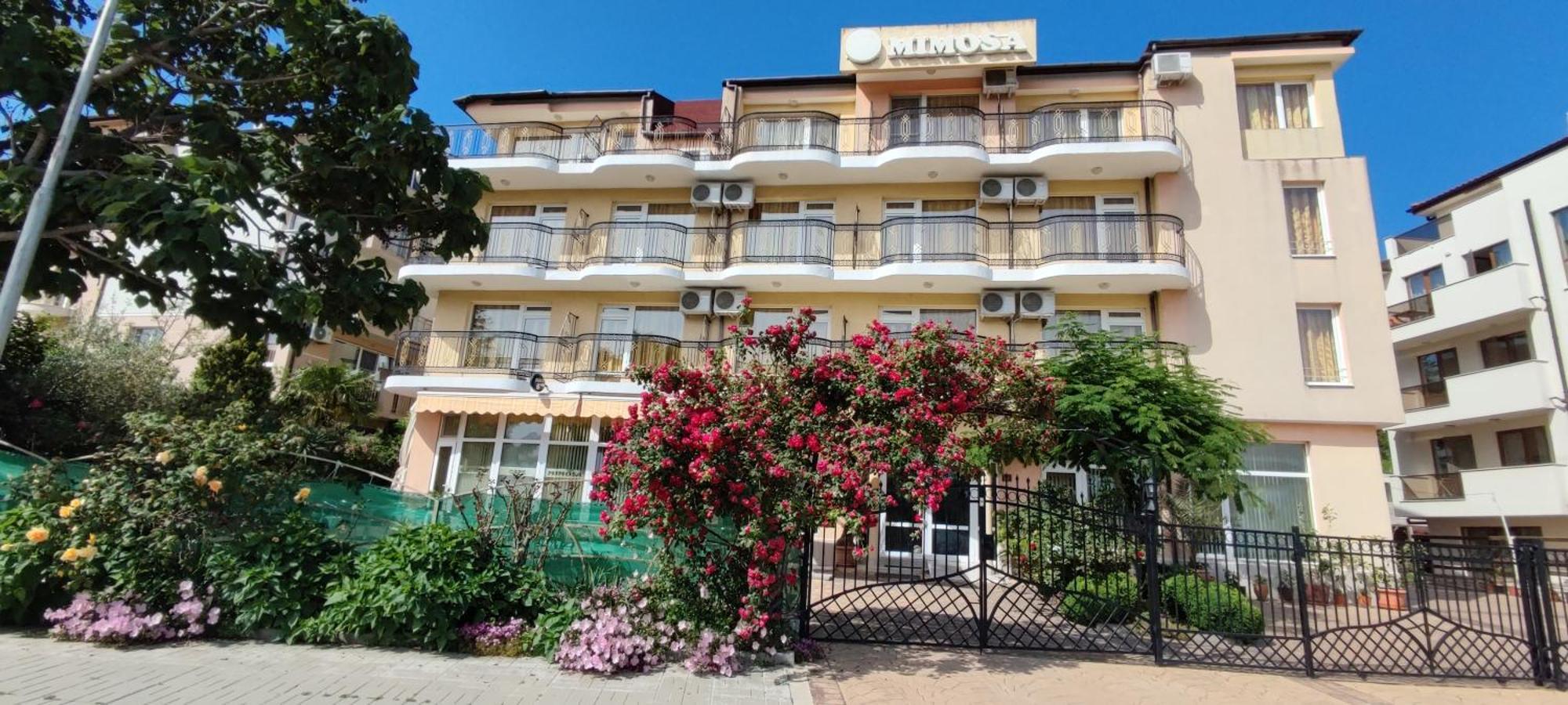 Family Hotel Mimosa Tsarevo Eksteriør bilde